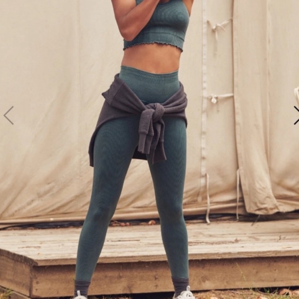 Spiritual Gangster Love Sculpt 7/8 legging Size M/L